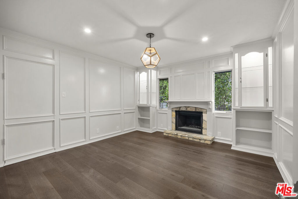 3361 Scadlock Lane