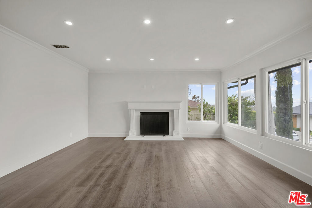 3361 Scadlock Lane