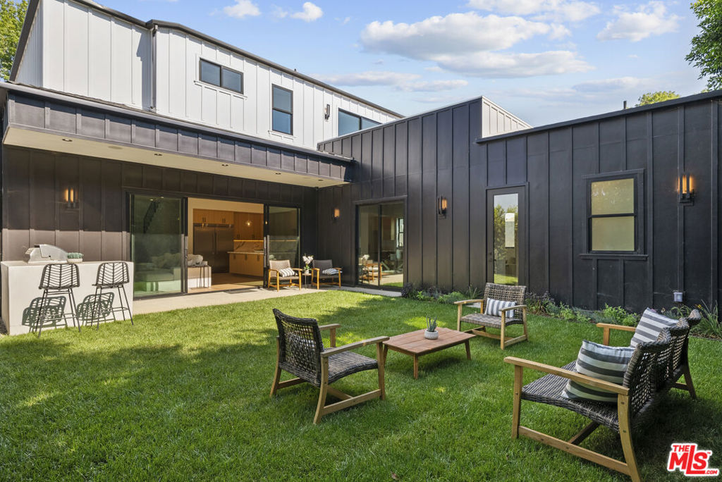 5741 Newcastle Avenue