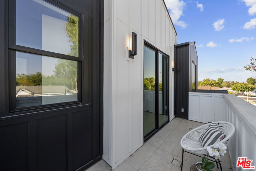 5741 Newcastle Avenue