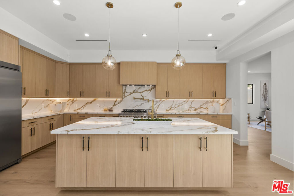 5741 Newcastle Avenue