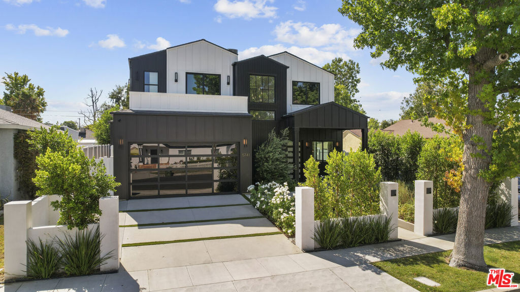 5741 Newcastle Avenue