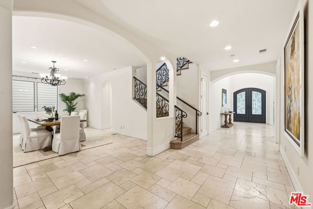 16655 La Maida Street