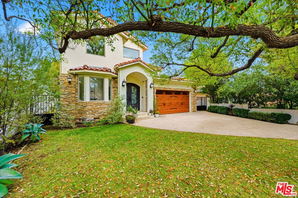 16655 La Maida Street