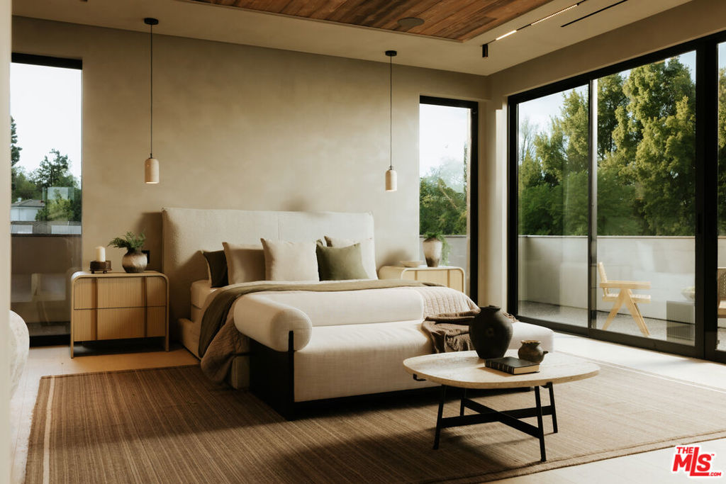 18911 Ringling Street