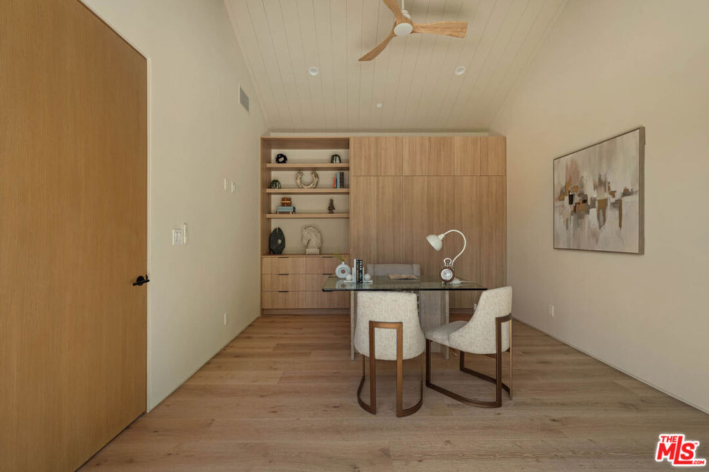 4447 Matilija Avenue