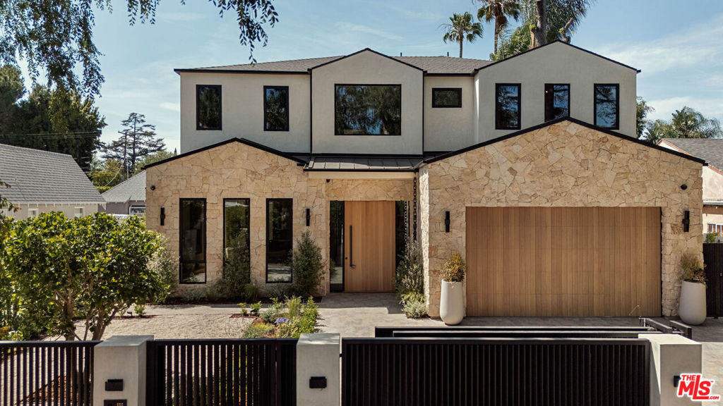 4447 Matilija Avenue