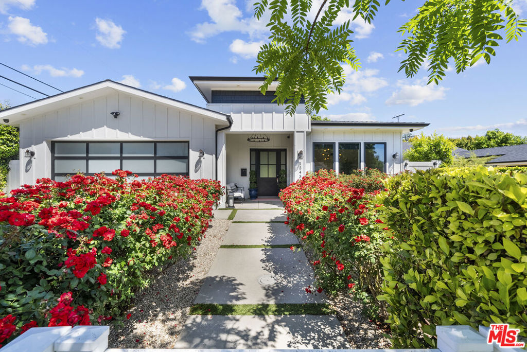 13431 Weddington Street