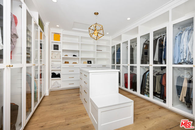 4957 Edgerton Avenue, Encino (los Angeles)