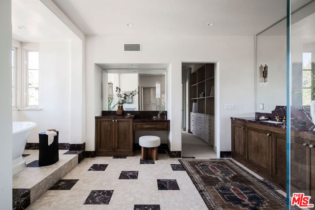 3462 White Rose Way, Encino (los Angeles)