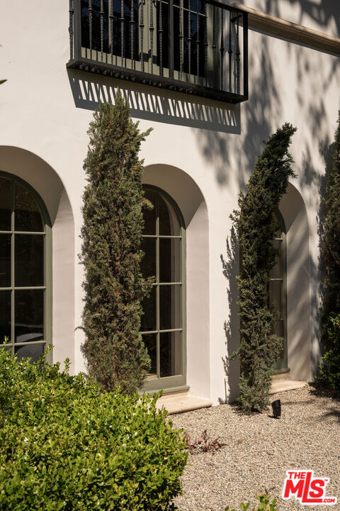 3462 White Rose Way, Encino (los Angeles)