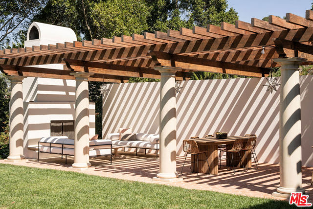 3462 White Rose Way, Encino (los Angeles)