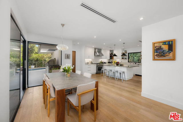 11460 Laurelcrest Road, Studio City (los Angeles)