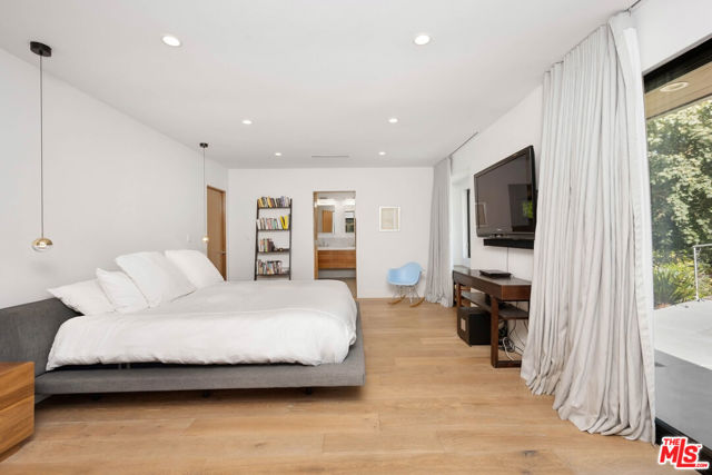 11460 Laurelcrest Road, Studio City (los Angeles)
