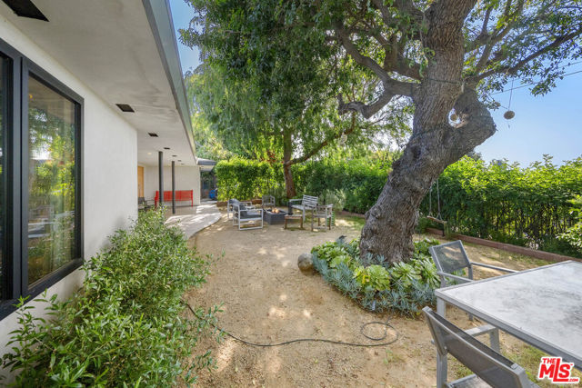 11460 Laurelcrest Road, Studio City (los Angeles)