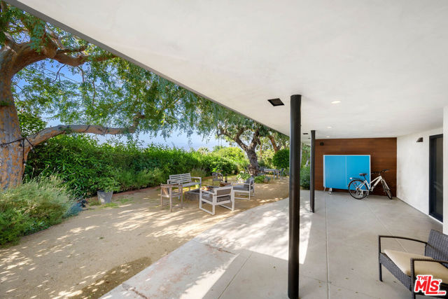 11460 Laurelcrest Road, Studio City (los Angeles)