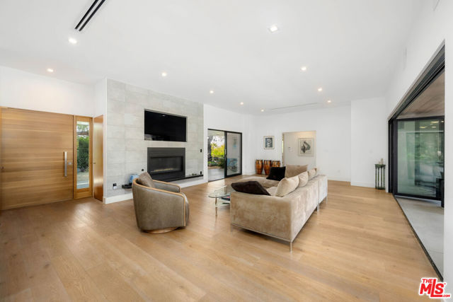 11460 Laurelcrest Road, Studio City (los Angeles)