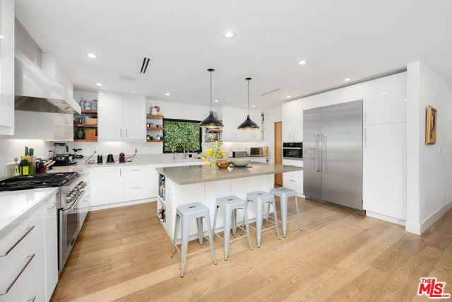 11460 Laurelcrest Road, Studio City (los Angeles)