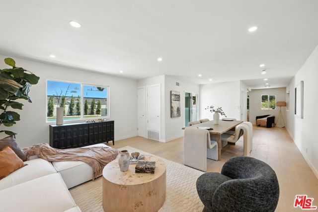 15727 Hartsook Street, Encino (los Angeles)