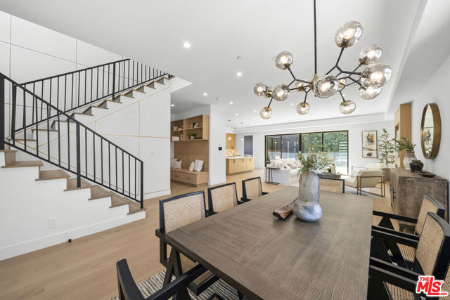 5741 Newcastle Avenue, Encino (los Angeles)