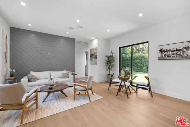 5741 Newcastle Avenue, Encino (los Angeles)