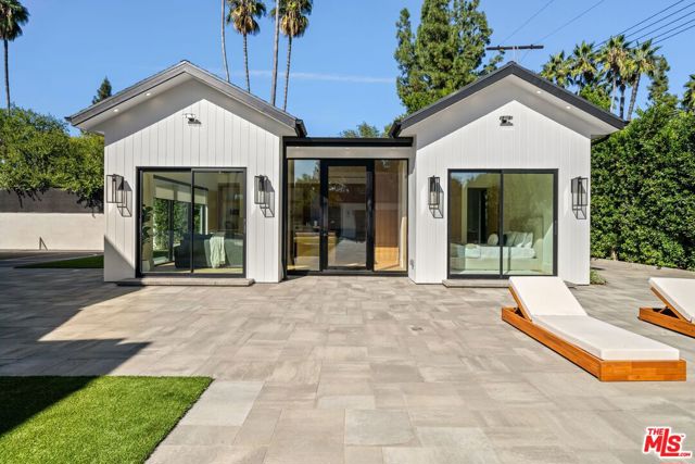 5414 Genesta Avenue, Encino (los Angeles)