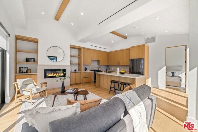 5414 Genesta Avenue, Encino (los Angeles)