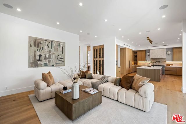 5414 Genesta Avenue, Encino (los Angeles)