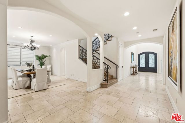 16655 La Maida Street, Encino (los Angeles)