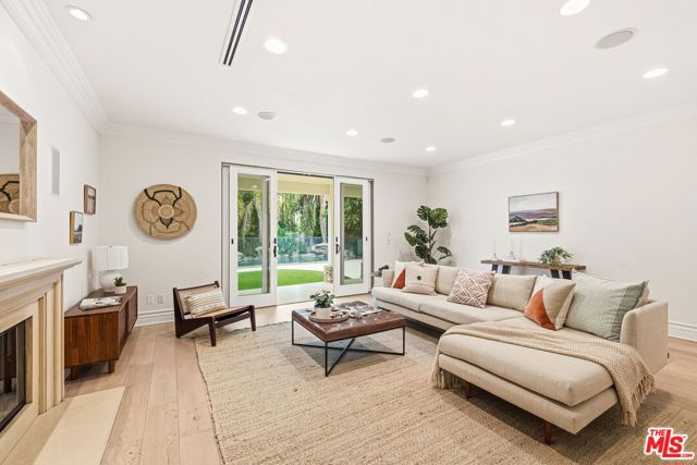 16655 La Maida Street, Encino (los Angeles)