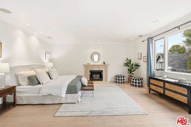 16655 La Maida Street, Encino (los Angeles)