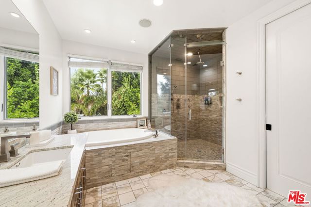 16655 La Maida Street, Encino (los Angeles)