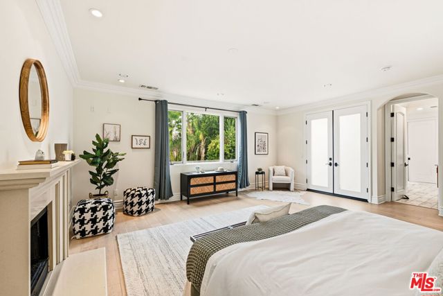 16655 La Maida Street, Encino (los Angeles)