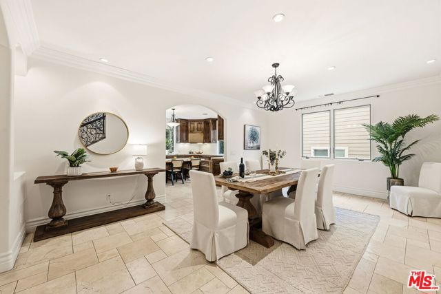 16655 La Maida Street, Encino (los Angeles)