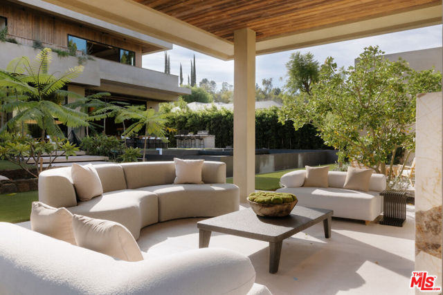 18911 Ringling Street, Tarzana (los Angeles)