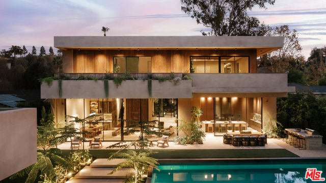 18911 Ringling Street, Tarzana (los Angeles)