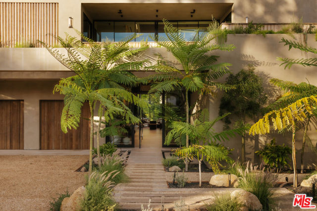 18911 Ringling Street, Tarzana (los Angeles)