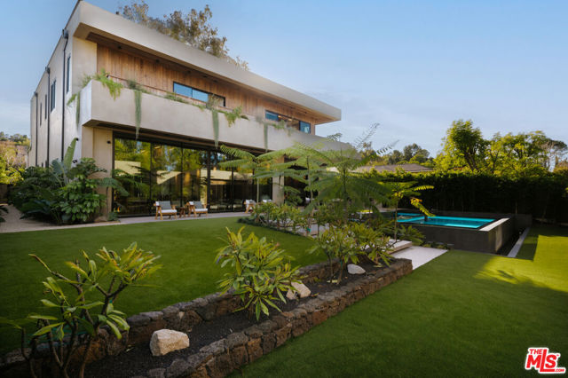 18911 Ringling Street, Tarzana (los Angeles)