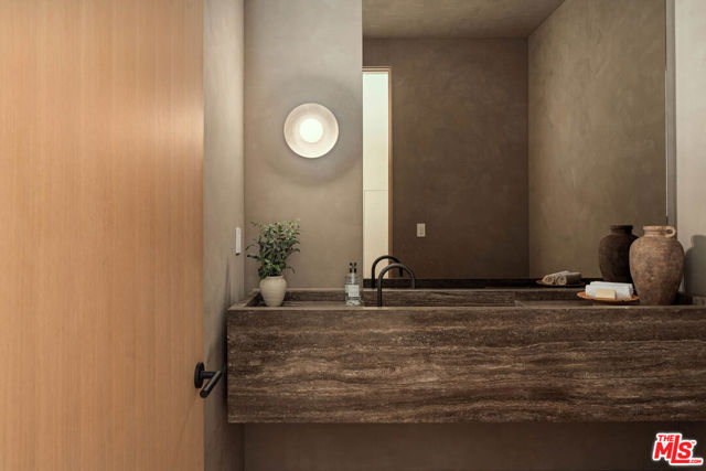 4447 Matilija Avenue