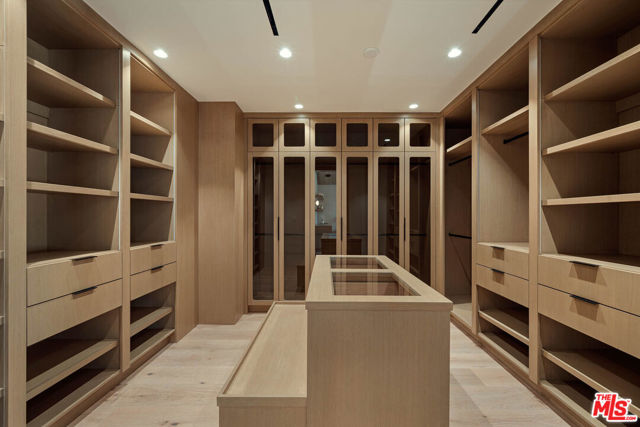 4447 Matilija Avenue