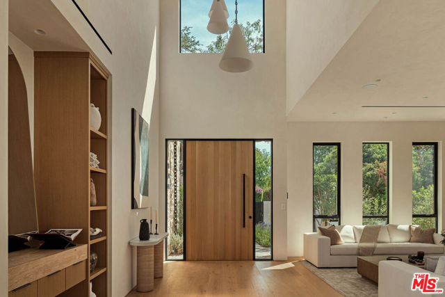 4447 Matilija Avenue