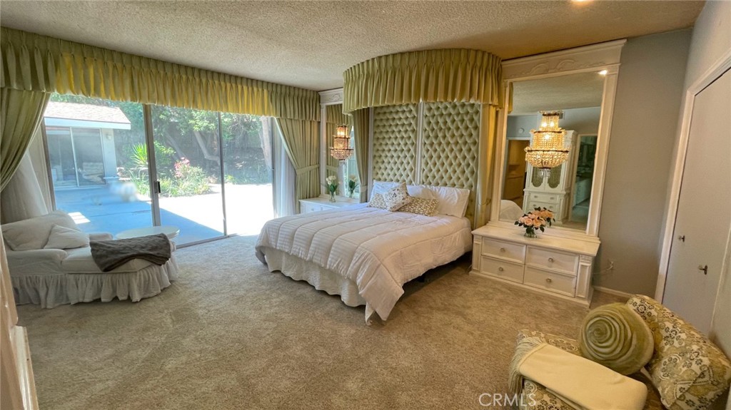 18155 Lake Encino Drive