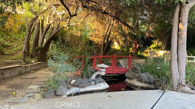 18155 Lake Encino Drive