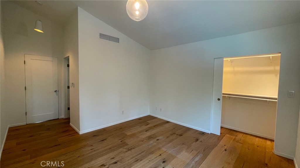 18155 Lake Encino Drive