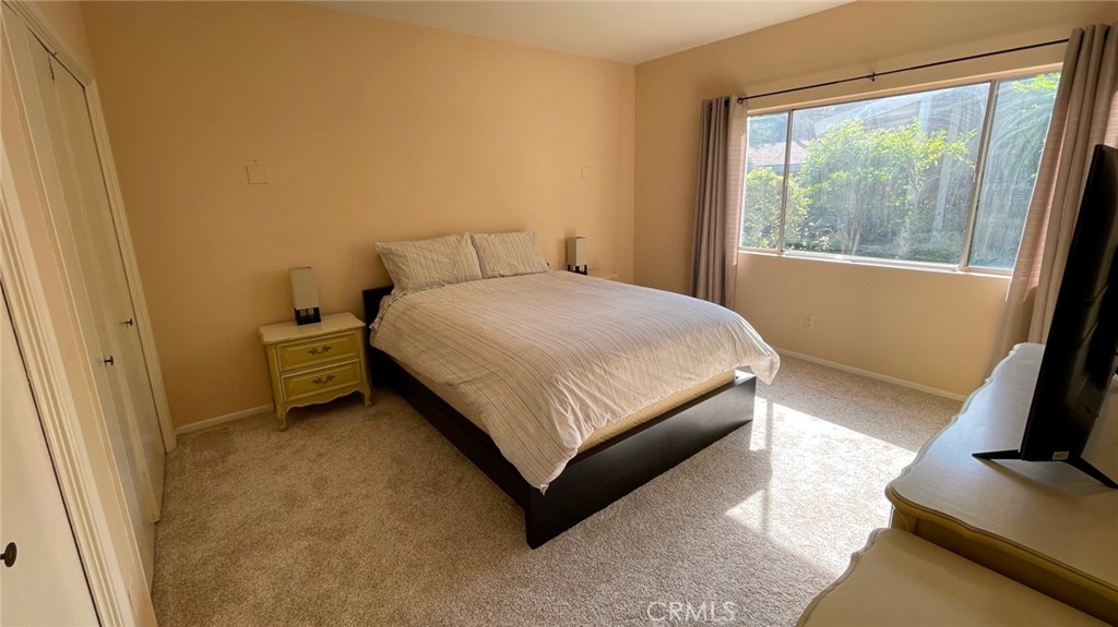 18155 Lake Encino Drive