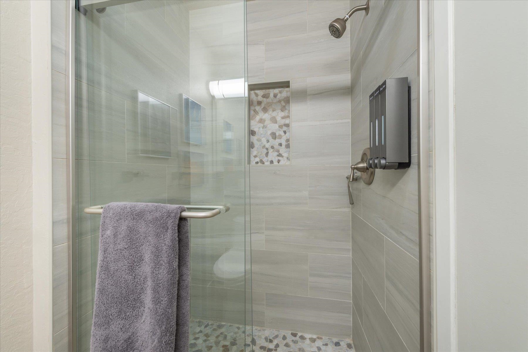 3101 Lake Forest Road Unit: 26