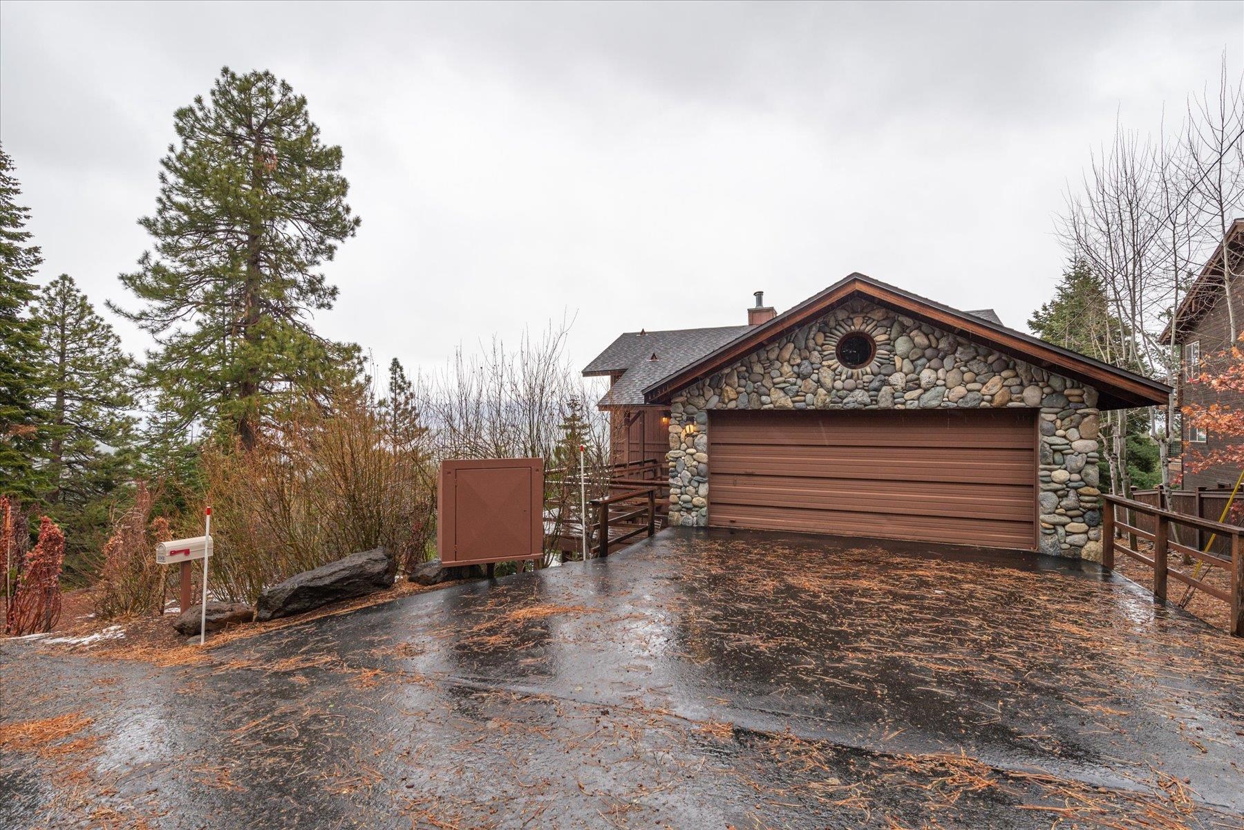 11311 Skyline Court