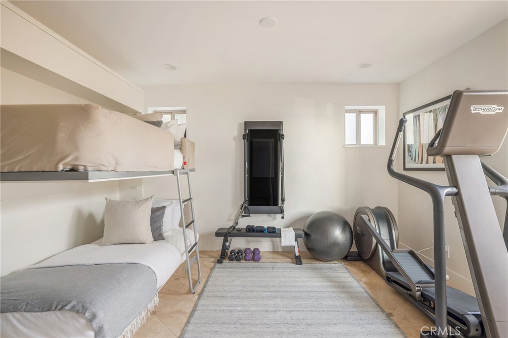 2702 The Strand