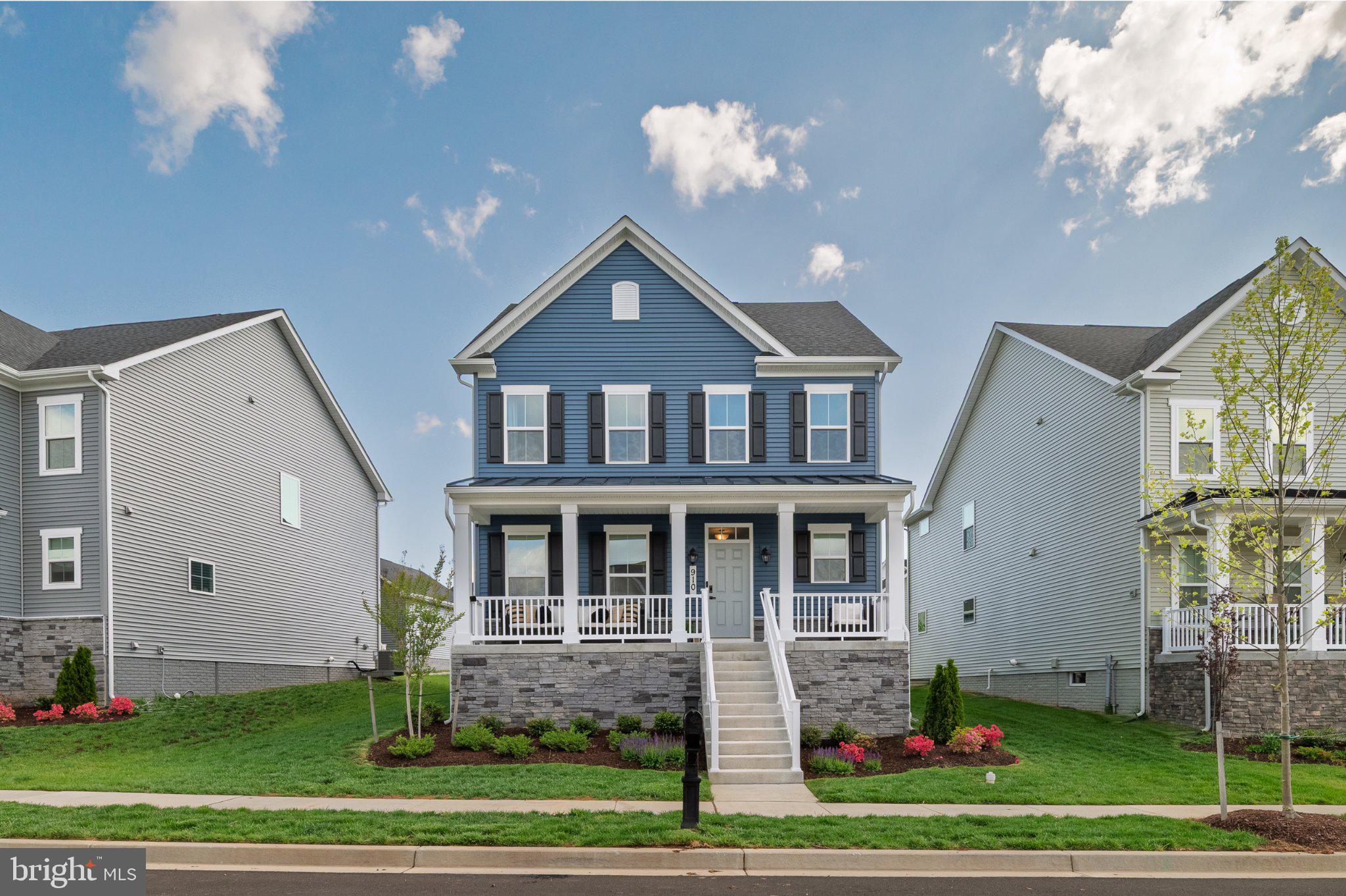 910 CLARENDON FARM LANE