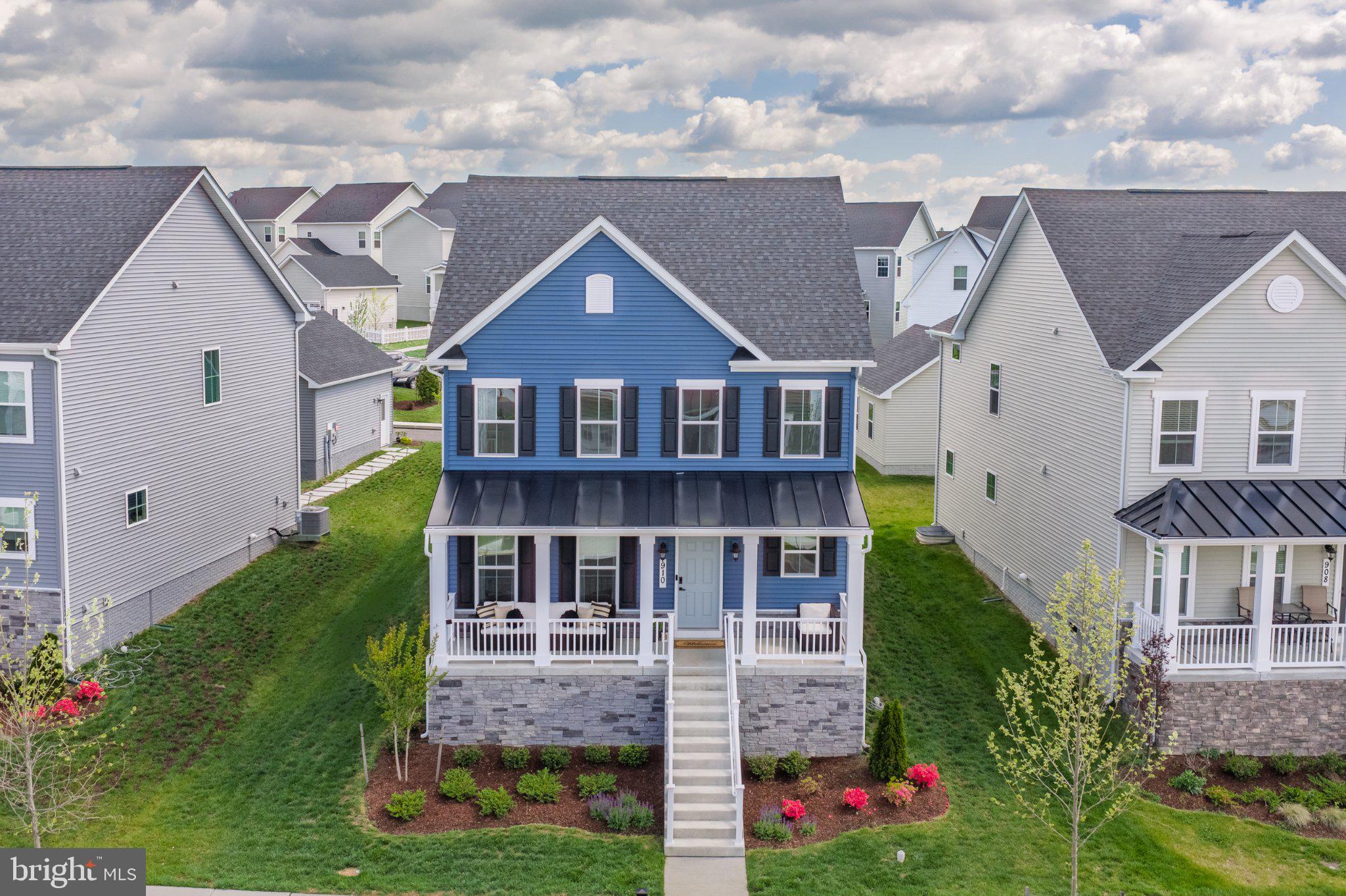 910 CLARENDON FARM LANE